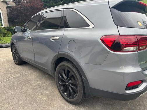 Gray 2020 Kia Sorento EX
