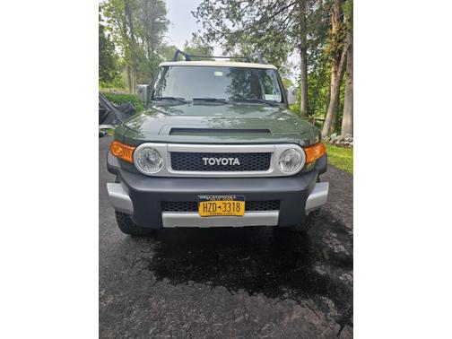 2014 Toyota FJ Cruiser Base