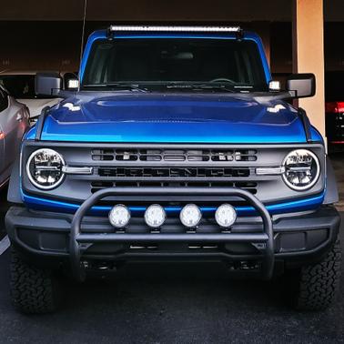 Blue 2021 Ford Bronco Base