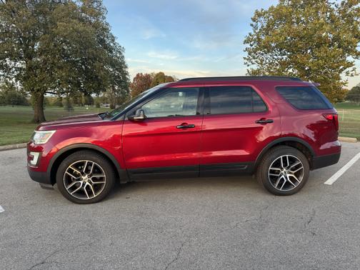 2016 Ford Explorer Sport