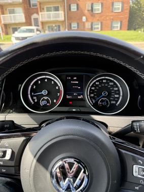 2017 Volkswagen Golf R 4-Door w/DCC & Navigation