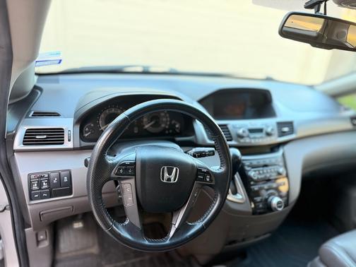2012 Honda Odyssey Touring Elite