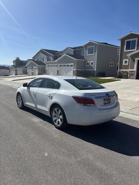 White 2010 Buick LaCrosse CXL