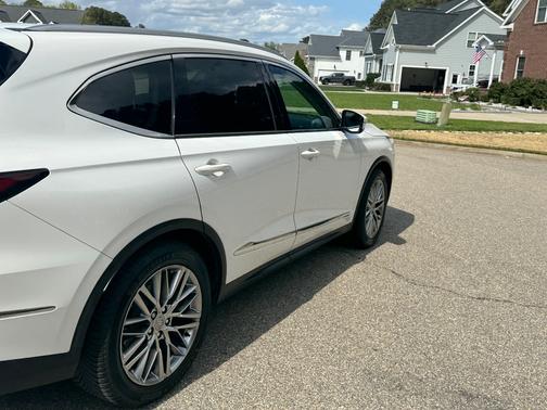 2023 Acura MDX Advance Package
