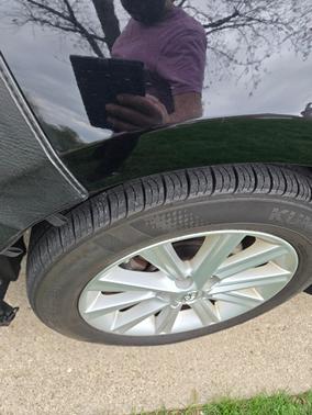 Black 2014 Toyota Camry Hybrid XLE