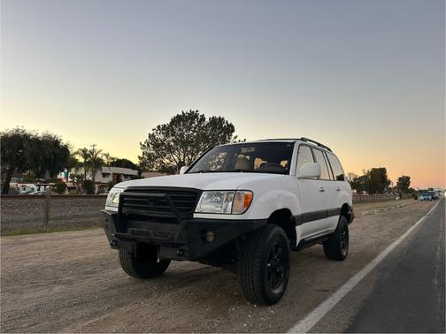 1999 Toyota Land Cruiser Base