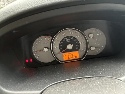 2007 Kia Rondo LX