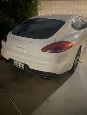 2016 Porsche Panamera Edition