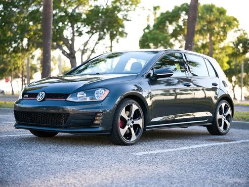 Gray 2017 Volkswagen Golf GTI S 4-Door