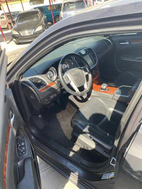2014 Chrysler 300 Base