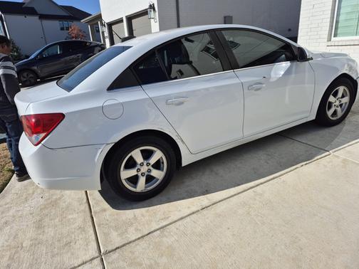 Silver 2016 Chevrolet Cruze Limited 1LT