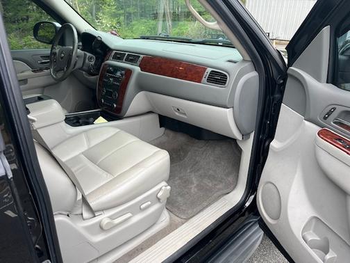 Black 2013 Chevrolet Tahoe LT