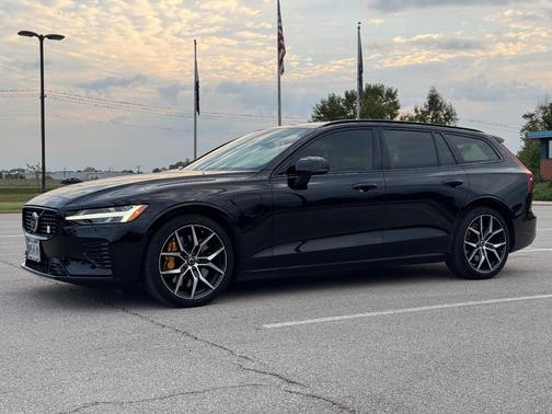 Black 2024 Volvo V60 Recharge Plug-In Hybrid T8 Polestar Engineered
