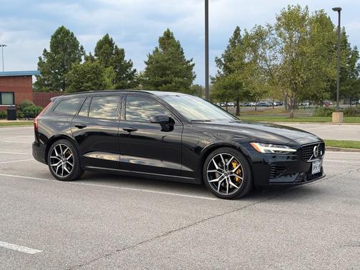 Black 2024 Volvo V60 Recharge Plug-In Hybrid T8 Polestar Engineered