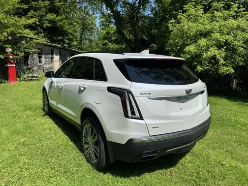 2023 Cadillac XT5 Sport