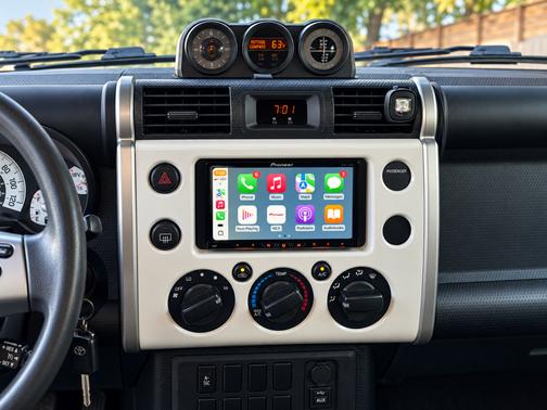 White 2013 Toyota FJ Cruiser Base