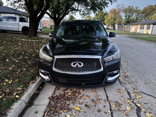 2016 INFINITI QX60 Base