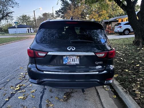 2016 INFINITI QX60 Base