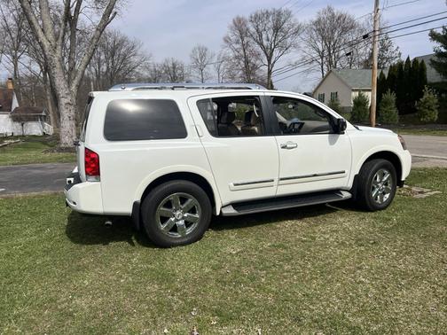 2014 Nissan Armada Platinum