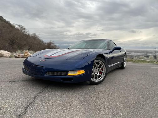 Blue 2004 Chevrolet Corvette Z06