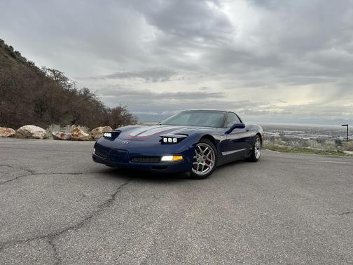 Blue 2004 Chevrolet Corvette Z06