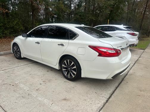 2017 Nissan Altima 2.5 SV