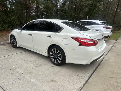 2017 Nissan Altima 2.5 SV