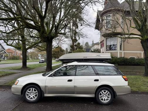 White 2000 Subaru Outback Base