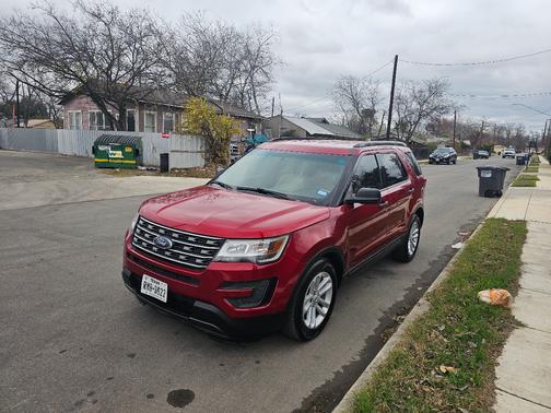 2016 Ford Explorer Base