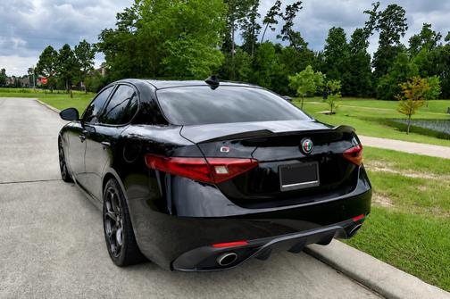 Black 2018 Alfa Romeo Giulia Ti Sport