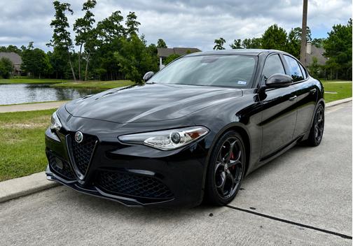 Black 2018 Alfa Romeo Giulia Ti Sport