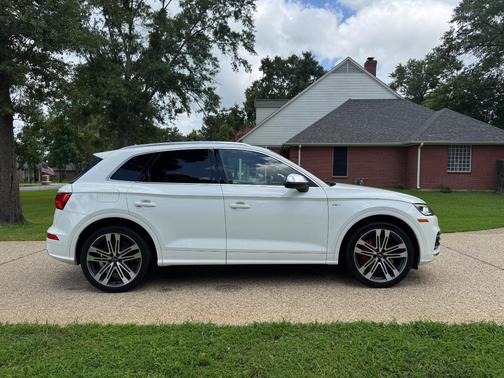 White 2018 Audi SQ5 3.0T Prestige