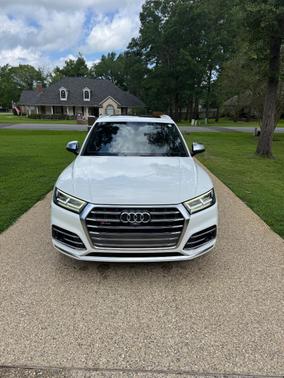 White 2018 Audi SQ5 3.0T Prestige