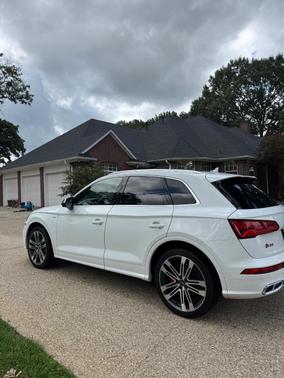 White 2018 Audi SQ5 3.0T Prestige