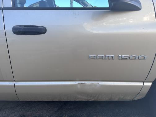 Photo 3 of 18 of 2005 Dodge Ram 1500 Laramie Quad Cab