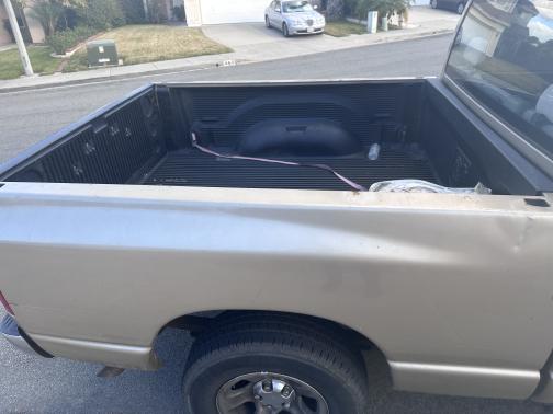 Photo 5 of 18 of 2005 Dodge Ram 1500 Laramie Quad Cab