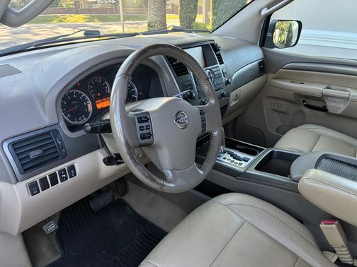 2009 Nissan Armada SE