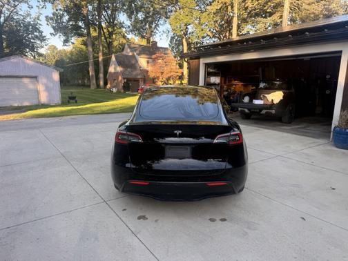 Black 2021 Tesla Model Y Long Range