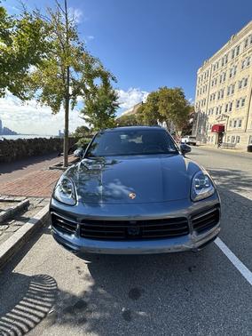 2019 Porsche Cayenne Cayenne