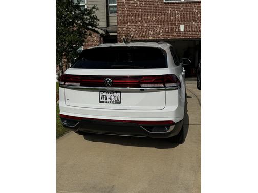 2025 Volkswagen Atlas Cross Sport 2.0T SE