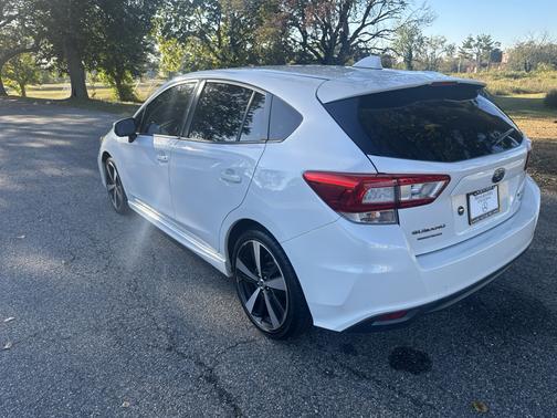 2017 Subaru Impreza 2.0i Sport