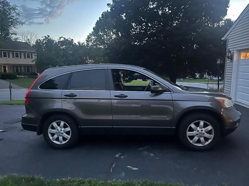 Brown 2011 Honda CR-V SE