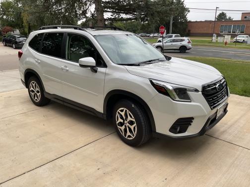 2022 Subaru Forester Premium