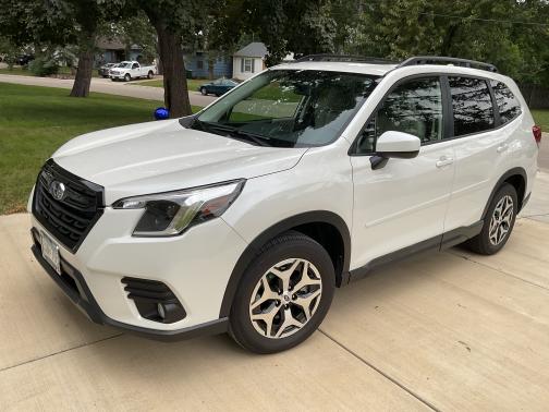 2022 Subaru Forester Premium