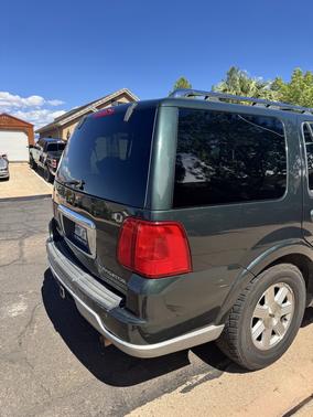2003 Lincoln Navigator Base
