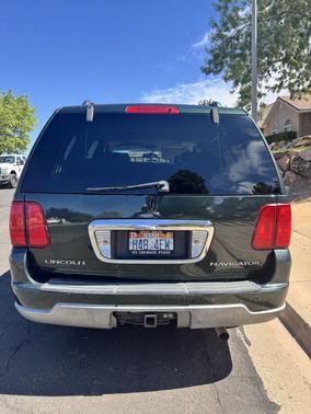 2003 Lincoln Navigator Base