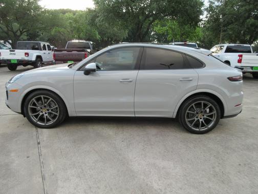 2021 Porsche Cayenne Coupe AWD