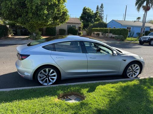 Silver 2017 Tesla Model 3 Long Range
