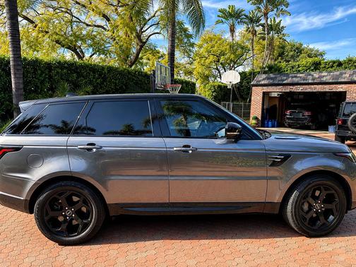 Gray 2019 Land Rover Range Rover Sport HSE