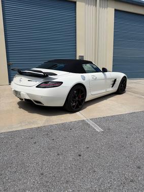 White 2015 Mercedes-Benz SLS AMG GT Final Edition